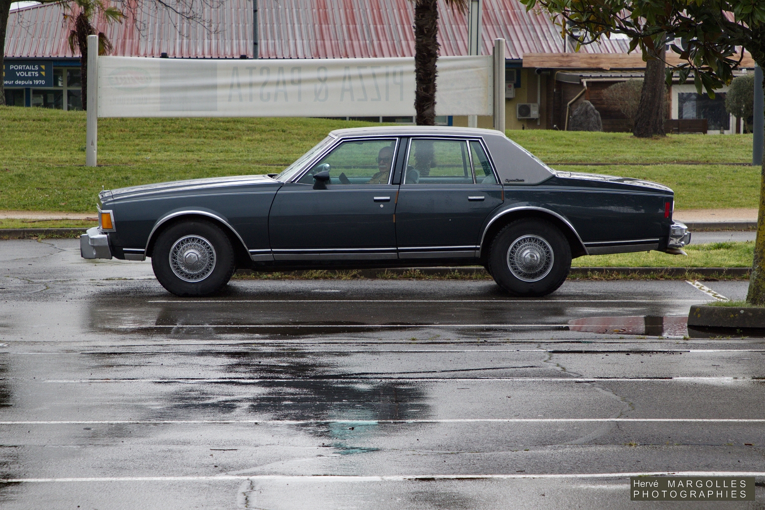 Chevrolet Caprice.jpg